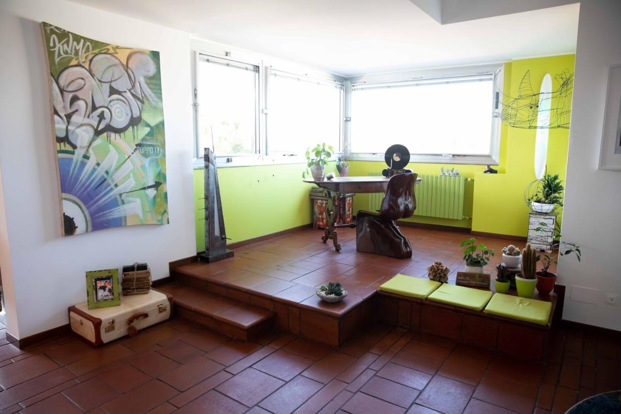Sound Of Colors - Art Design Apartment Desenzano del Garda Exterior foto